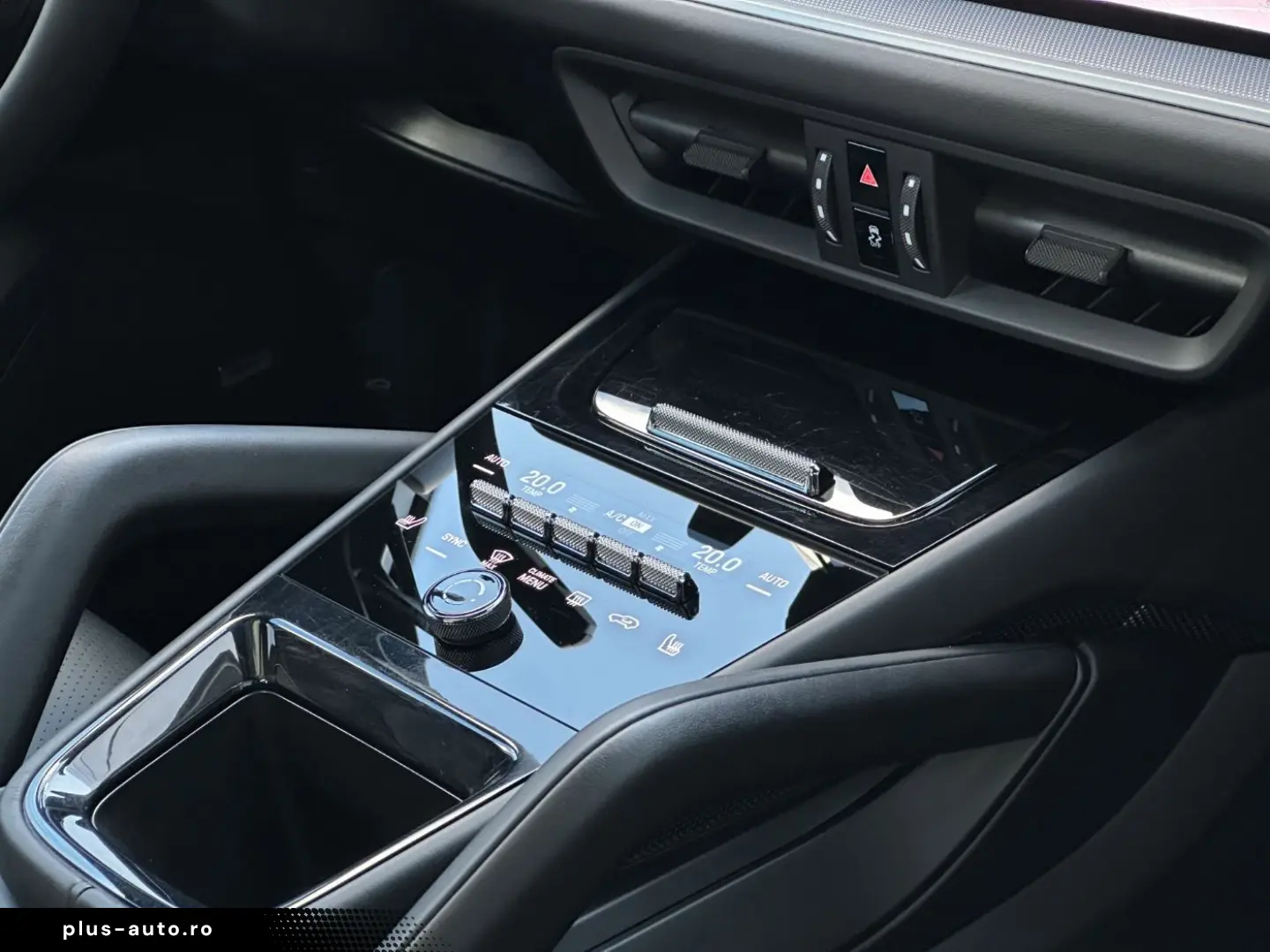 PORSCHE Cayenne E-Hybrid PANO BOSE PASM SHZ V H