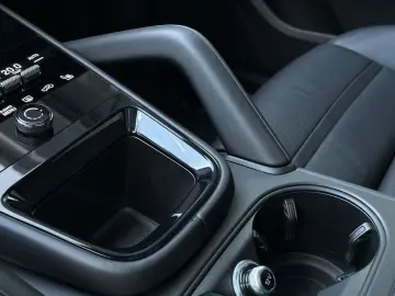 PORSCHE Cayenne E-Hybrid PANO BOSE PASM SHZ V H