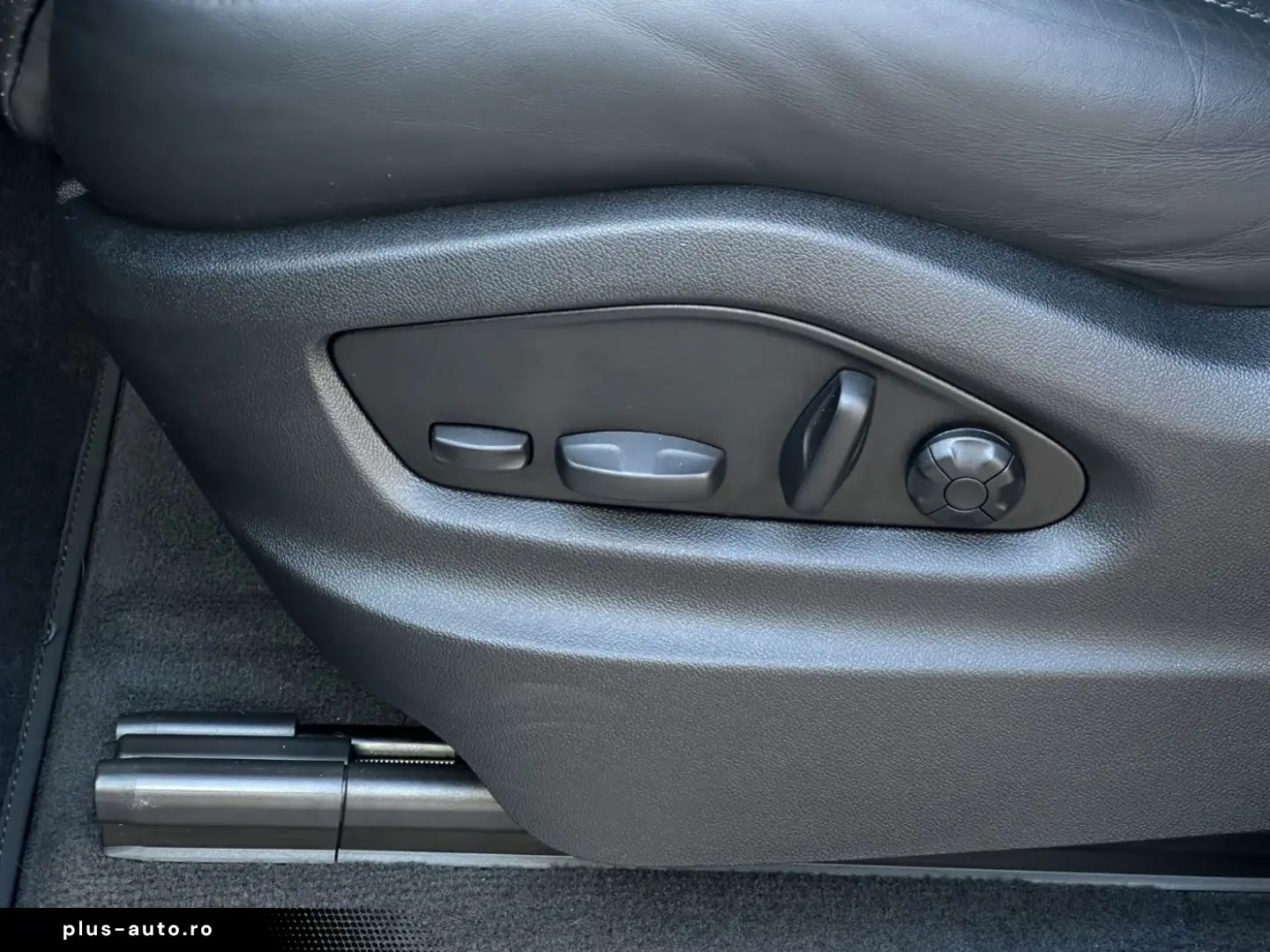PORSCHE Cayenne E-Hybrid PANO BOSE PASM SHZ V H
