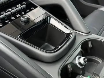 PORSCHE Cayenne E-Hybrid Coupé PASM BOSE SHZ V H
