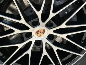 PORSCHE Cayenne E-Hybrid Coupé PASM BOSE SHZ V H