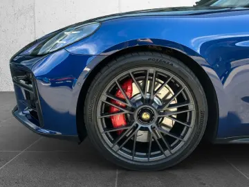 PORSCHE Panamera GTS PANO Soft-Close SHZ V H