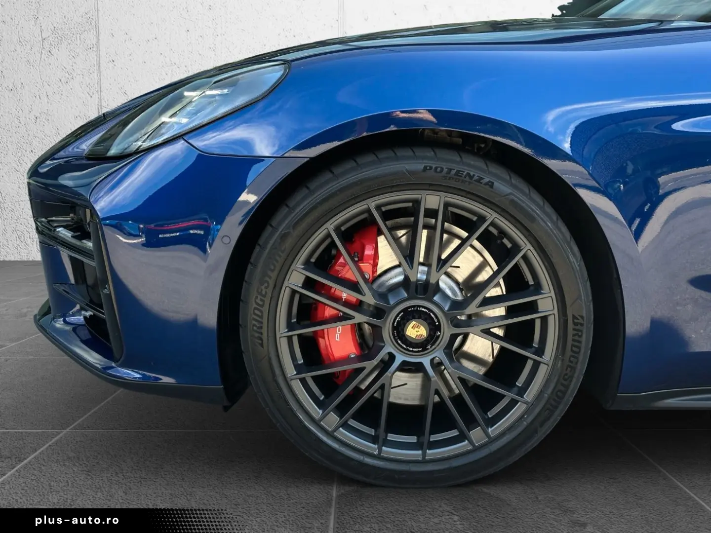PORSCHE Panamera GTS PANO Soft-Close SHZ V H