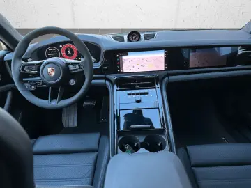 PORSCHE Panamera GTS PANO Soft-Close SHZ V H