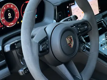 PORSCHE Panamera GTS PANO Soft-Close SHZ V H