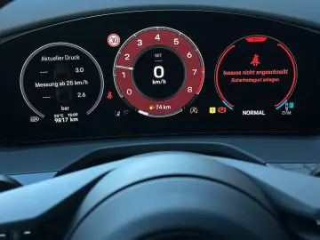 PORSCHE Panamera GTS PANO Soft-Close SHZ V H