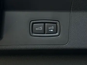 PORSCHE Panamera GTS PANO Soft-Close SHZ V H