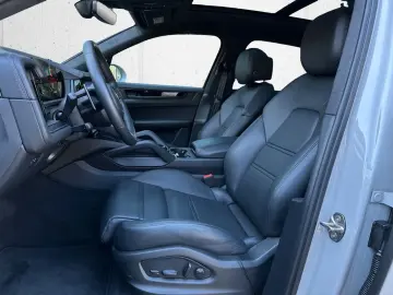 PORSCHE Cayenne GTS PANO Beifahrerdisplay SHZ V H