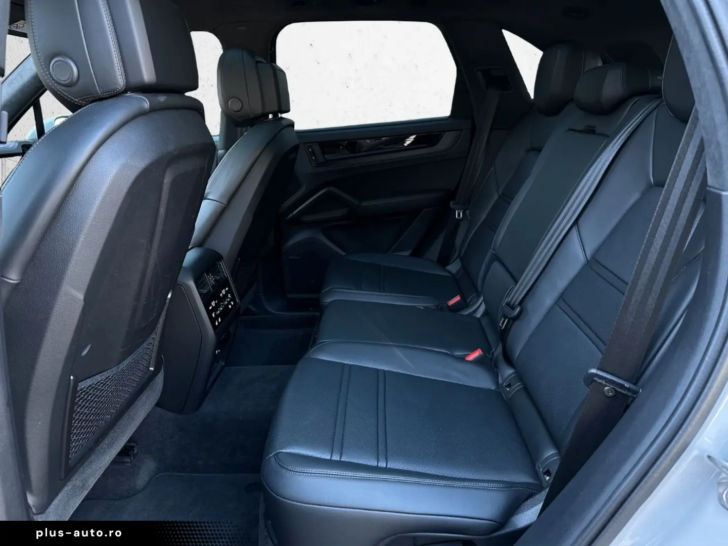 PORSCHE Cayenne GTS PANO Beifahrerdisplay SHZ V H