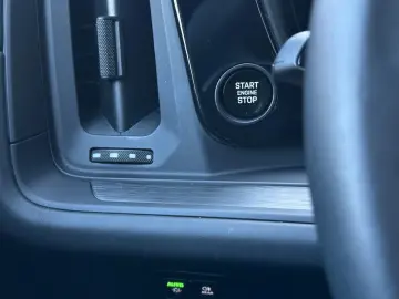 PORSCHE Cayenne GTS PANO Beifahrerdisplay SHZ V H