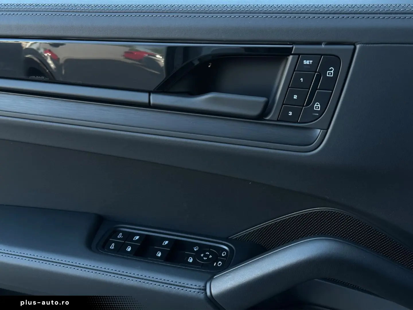 PORSCHE Cayenne GTS PANO Beifahrerdisplay SHZ V H