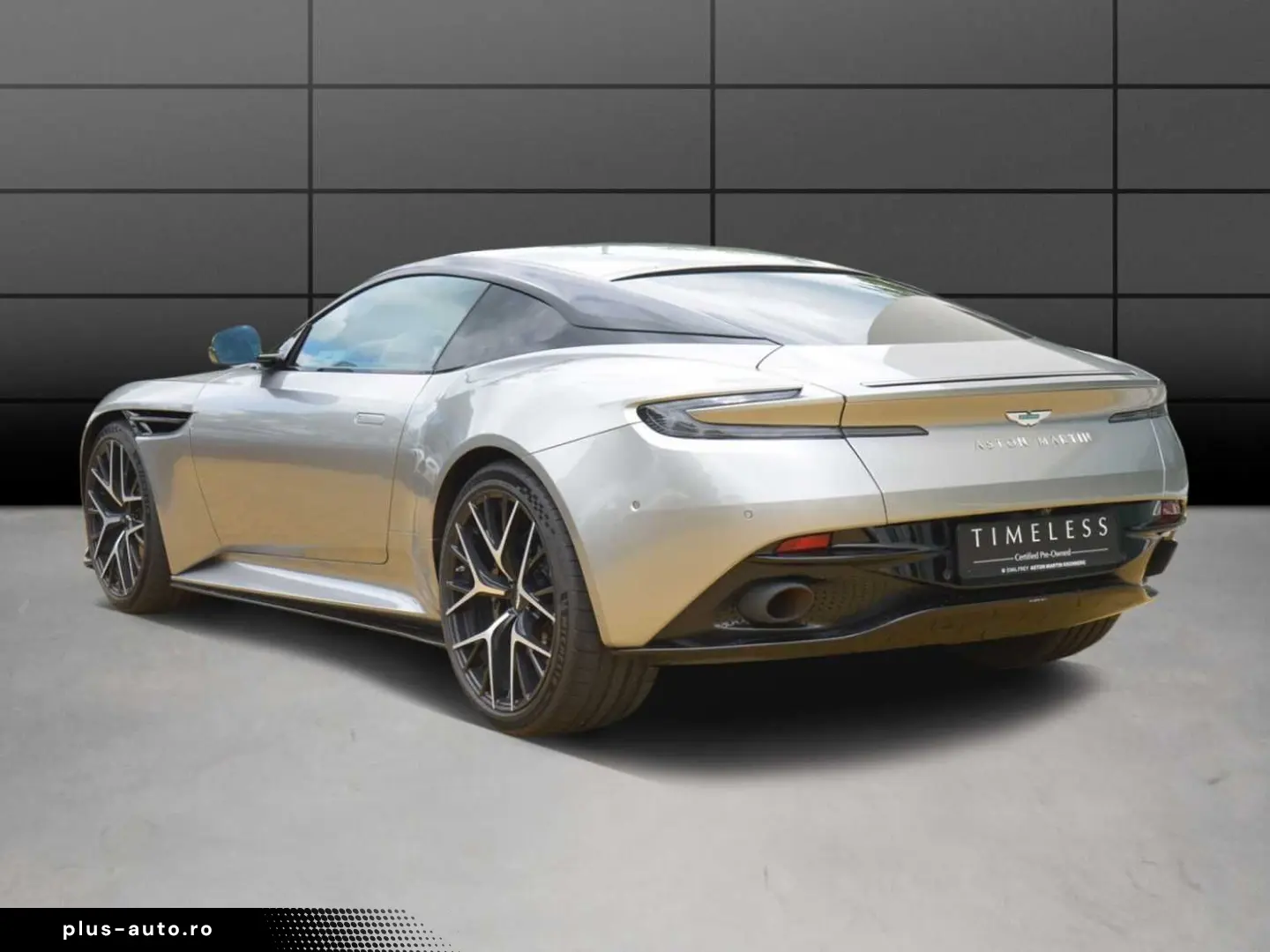 ASTON MARTIN DB12 Coupe