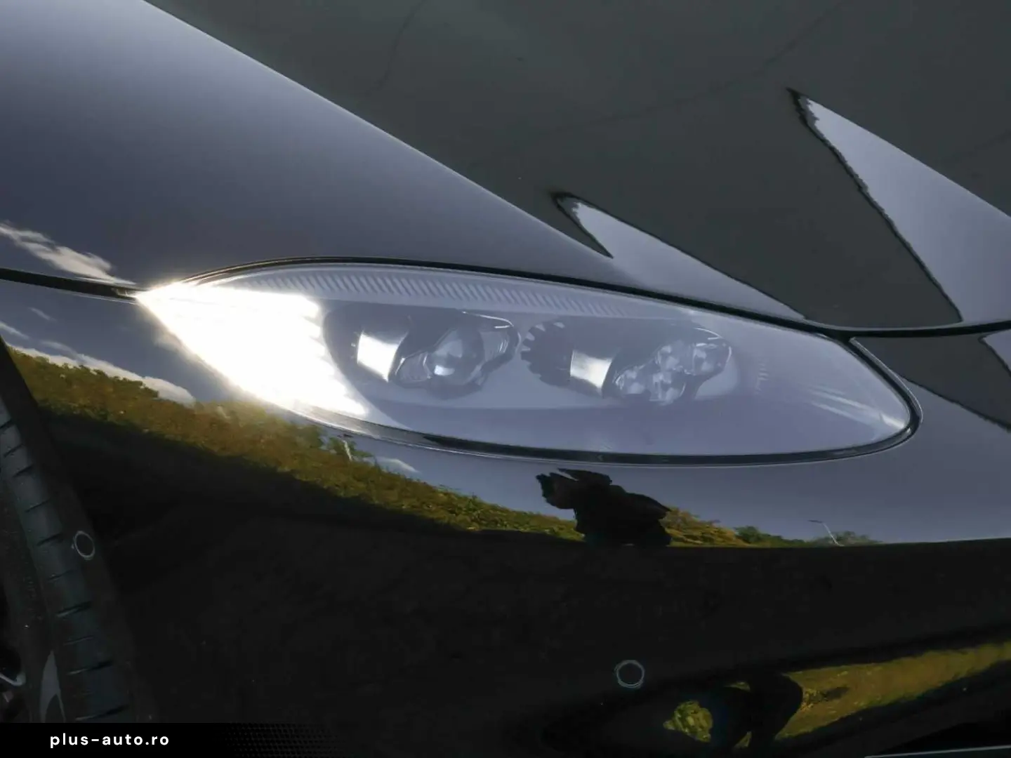 ASTON MARTIN V8 Vantage Coupé