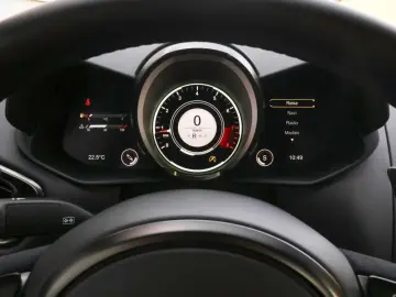 ASTON MARTIN V8 Vantage Coupé