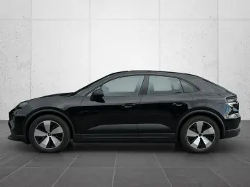 PORSCHE Macan 4 PANO PASM SHZ