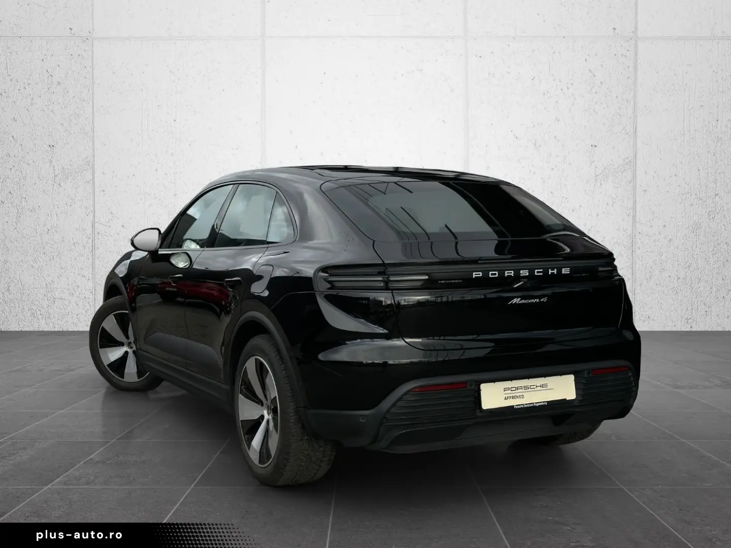 PORSCHE Macan 4 PANO PASM SHZ