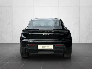 PORSCHE Macan 4 PANO PASM SHZ