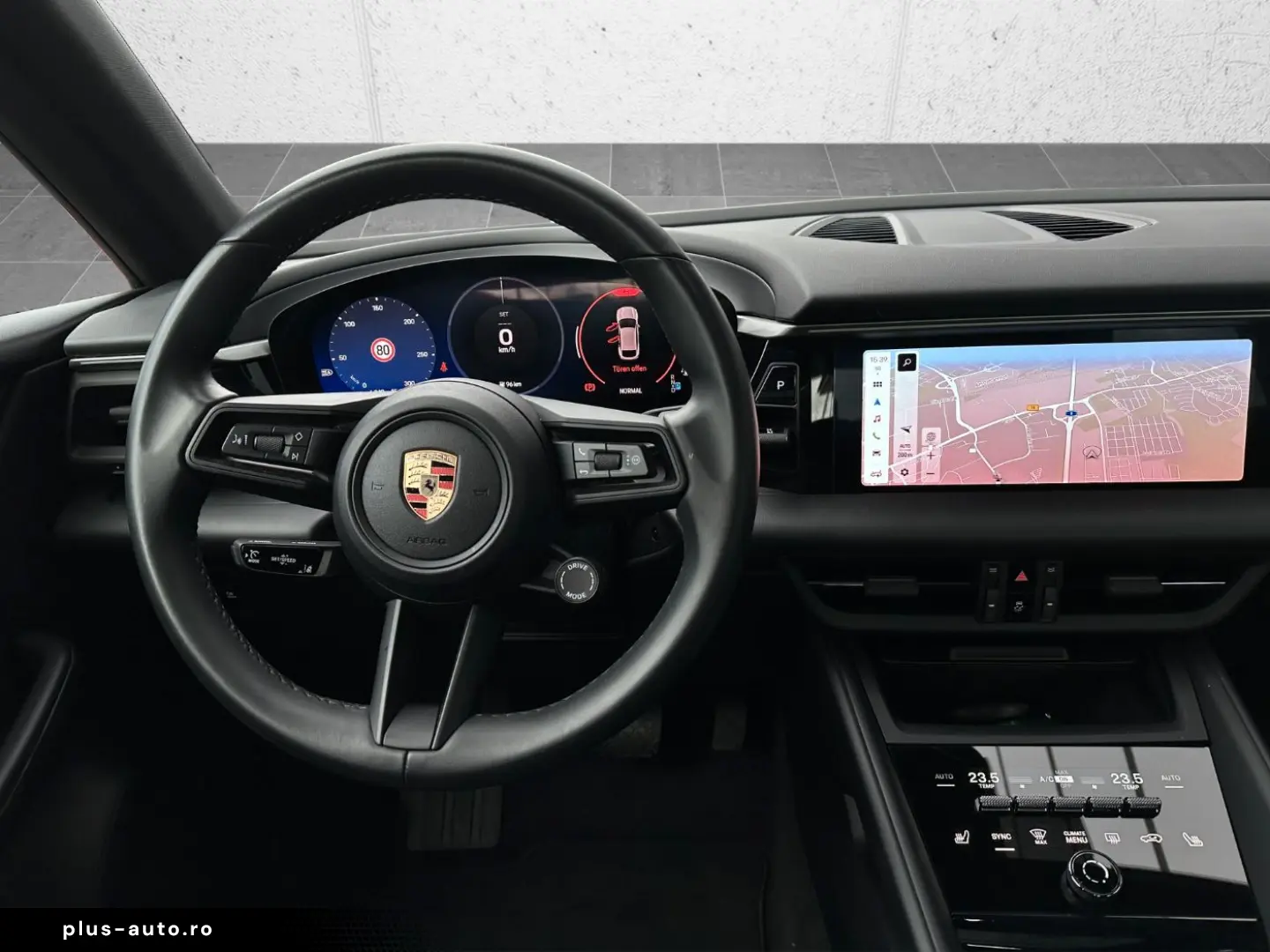 PORSCHE Macan 4 PANO PASM SHZ