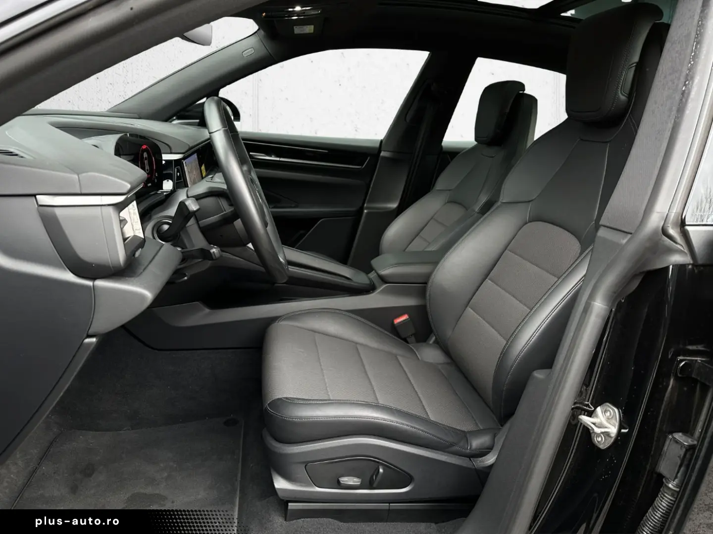 PORSCHE Macan 4 PANO PASM SHZ