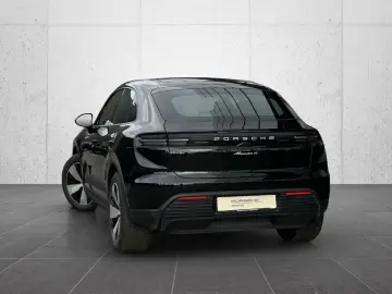 PORSCHE Macan 4 PANO PASM SHZ