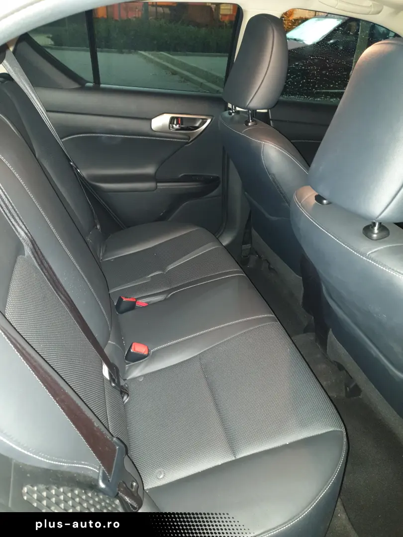 Lexus CT 200h - stare perfecta