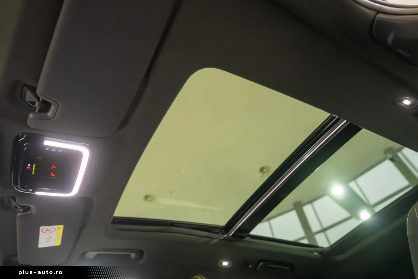 LYNK & CO LYNK & CO 1.5 PHEV A T 7DCT FWD PHEV MY25