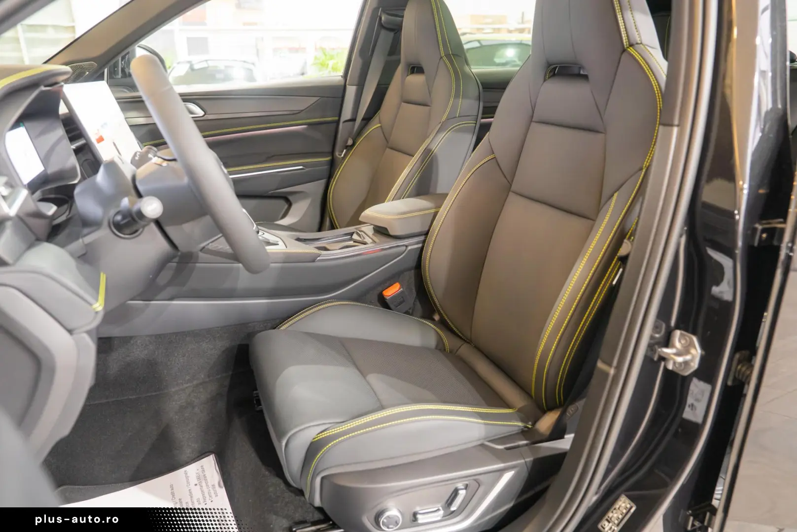 LYNK & CO LYNK & CO 1.5 PHEV A T 7DCT FWD PHEV MY25