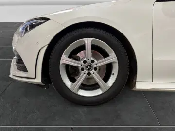 MERCEDES-BENZ CLA 200 COUPÉ AMG NIGHT KAM TOTW LED  NAVI SHZ