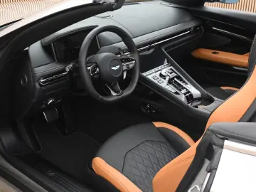 ASTON MARTIN DB12 Volante Dark Chrome Full PPF