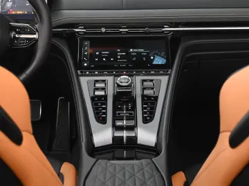 ASTON MARTIN DB12 Volante Dark Chrome Full PPF