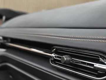 ASTON MARTIN DB12 Volante Dark Chrome Full PPF