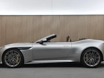 ASTON MARTIN DB12 Volante Dark Chrome Full PPF