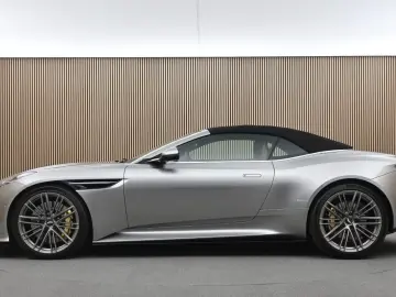 ASTON MARTIN DB12 Volante Dark Chrome Full PPF