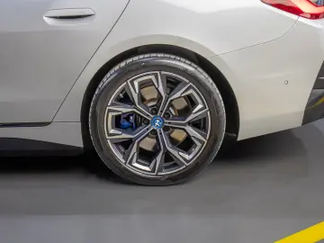 BMW i4 eDrive40 GranCoupe M Sport Pro Mineral White