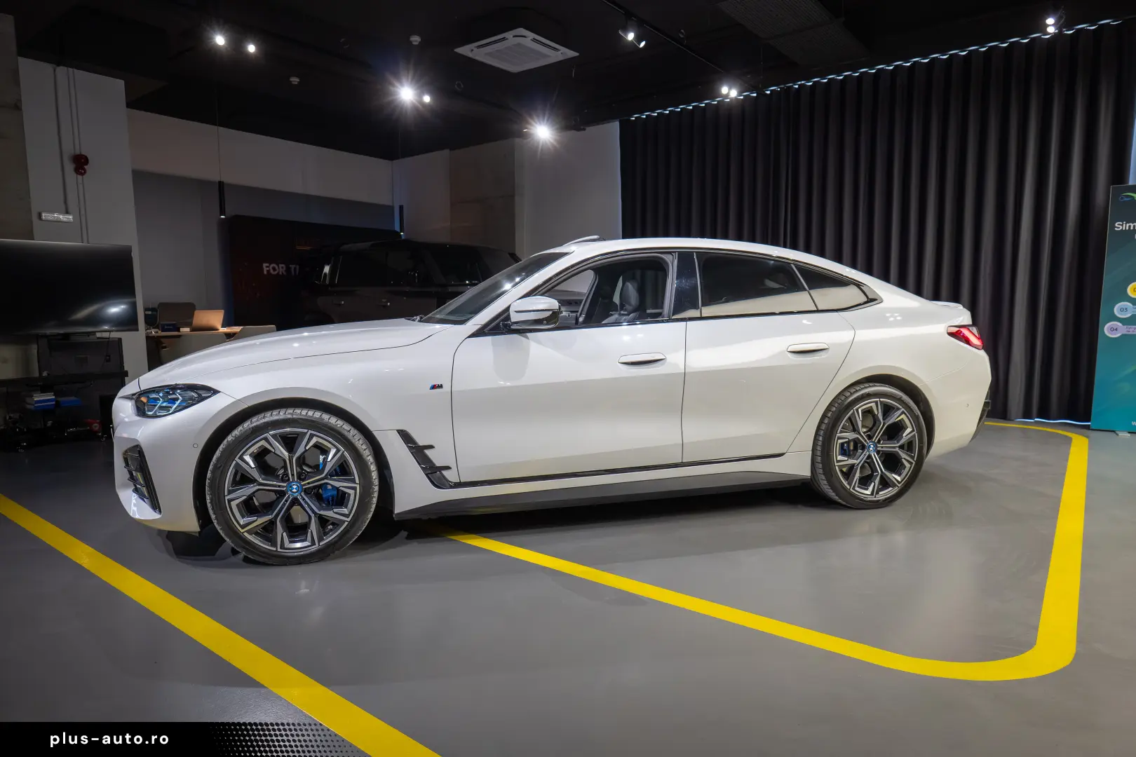 BMW i4 eDrive40 GranCoupe M Sport Pro Mineral White