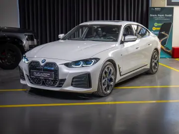 BMW i4 eDrive40 GranCoupe M Sport Pro Mineral White