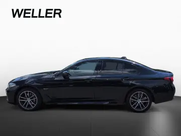 BMW 530e M Sport HuD ACC AHK LCProf Kamera AdapLED