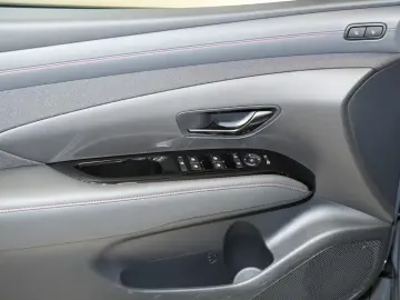 Hyundai TUCSON Hybrid N-Line X VOLLAUSSTATTUNG 239PS M26
