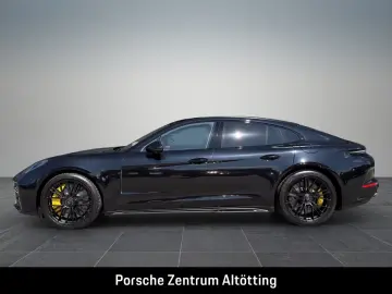 Porsche Panamera Turbo S E-Hybrid   SportDesign schwarz
