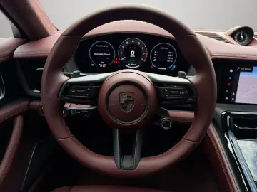 Porsche Panamera Turbo S E-Hybrid   SportDesign schwarz