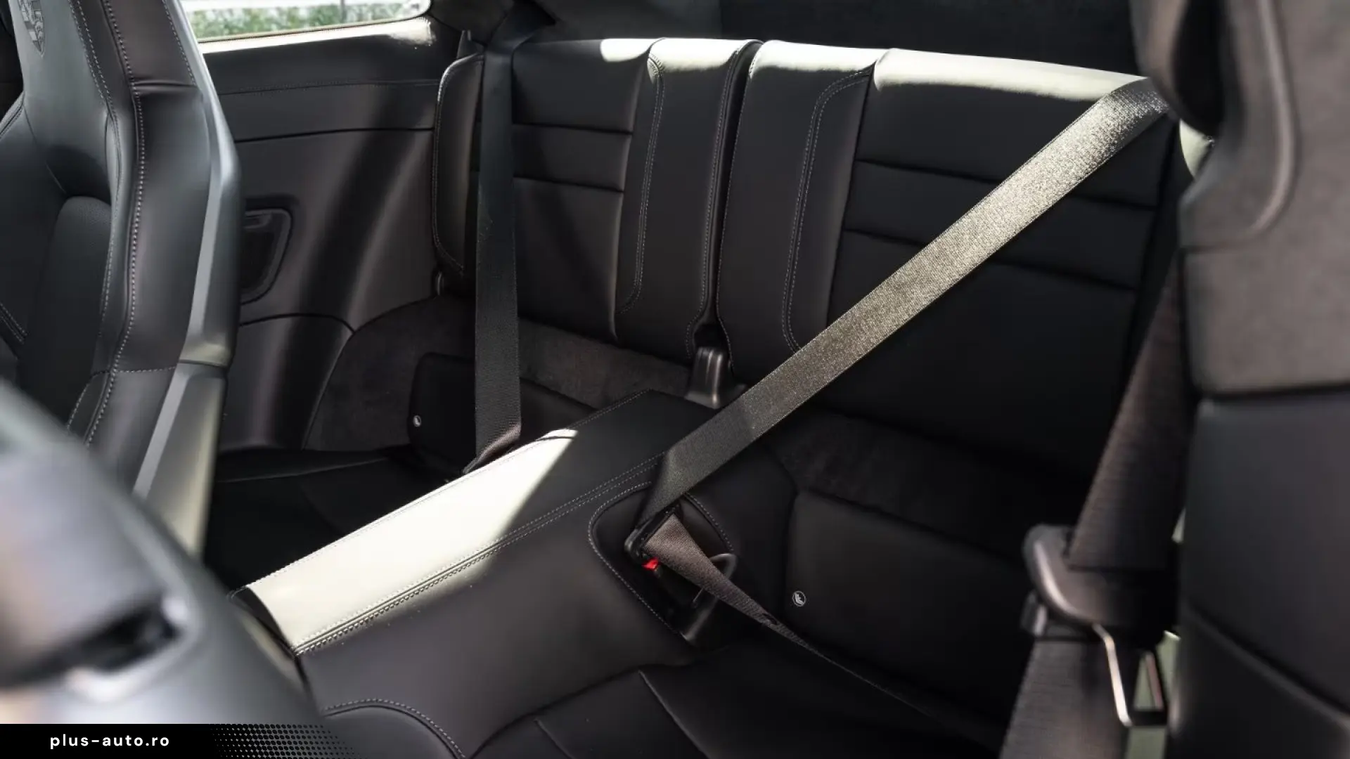 Porsche 992 911 Carrera 4 GTS Liftsystem-VA Sitzbelüftun