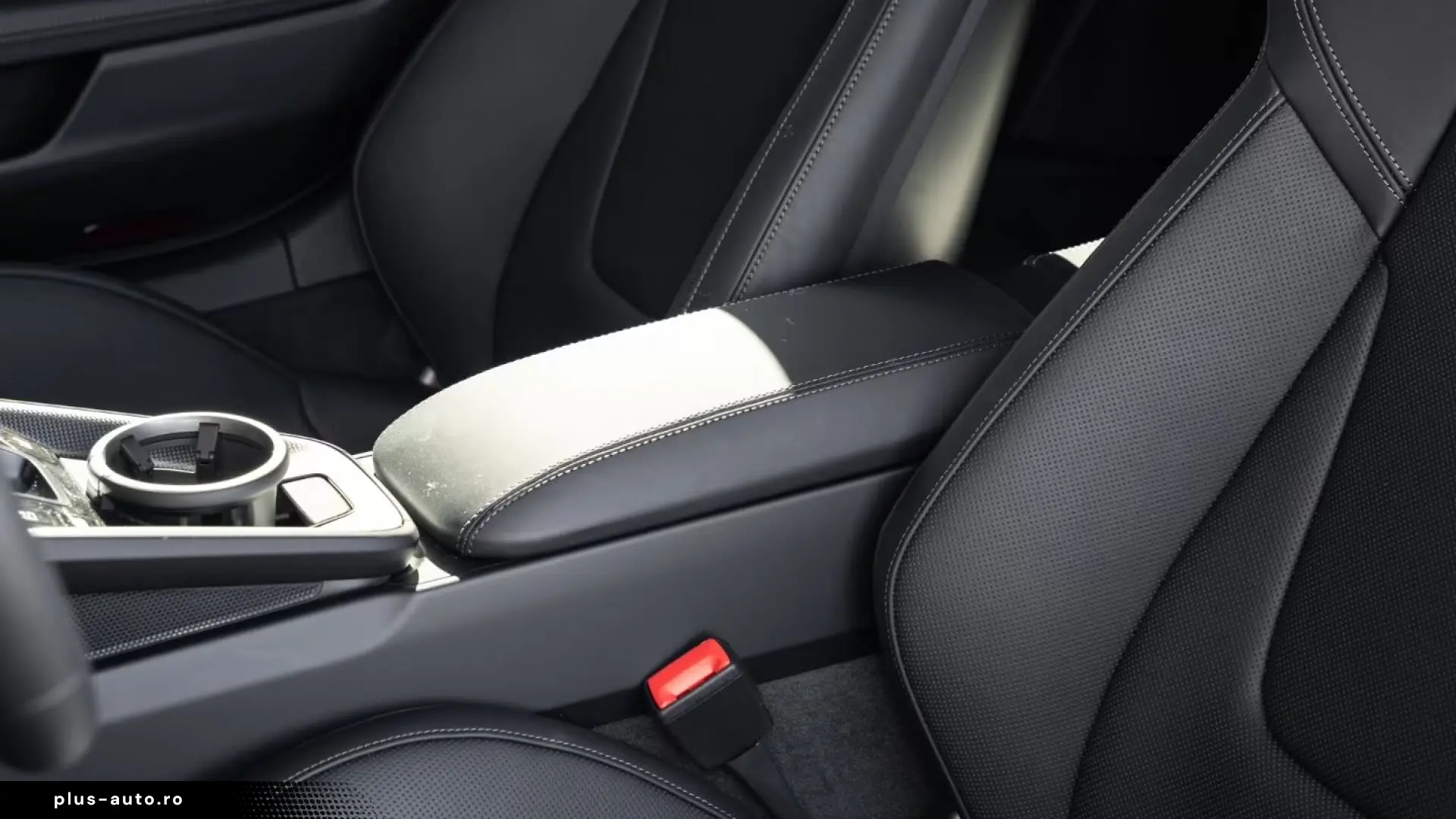 Porsche 992 911 Carrera 4 GTS Liftsystem-VA Sitzbelüftun