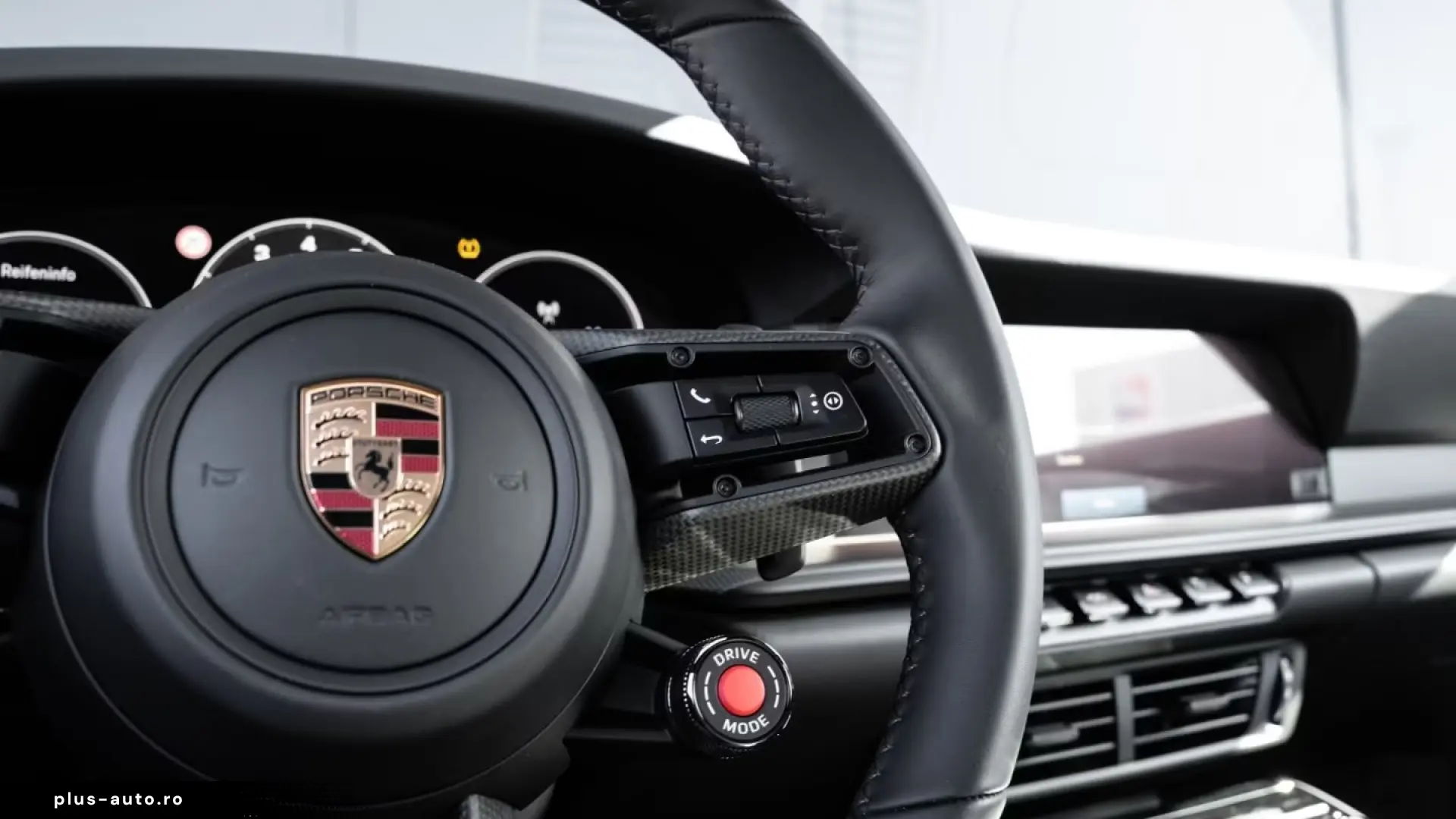 Porsche 992 911 Carrera 4 GTS Liftsystem-VA Sitzbelüftun