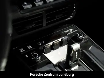 Porsche 992 911 Carrera 4 GTS Liftsystem-VA Sitzbelüftun
