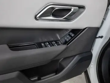LAND ROVER Range Rover Velar P250 Dynamic SE LED PANO 360