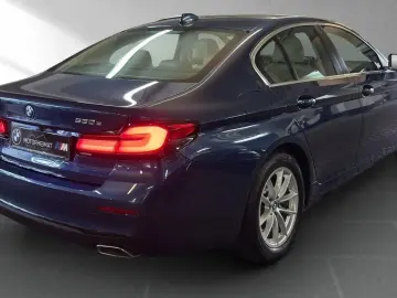 BMW 530E A