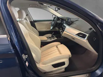BMW 530E A