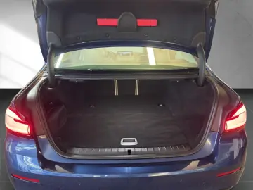 BMW 530E A