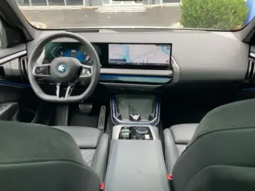 BMW X3 30e xDrive M-Sport-Pro Pano AHK 19 Iconic D HeadUp