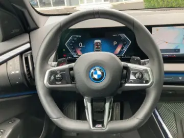 BMW X3 30e xDrive M-Sport-Pro Pano AHK 19 Iconic D HeadUp